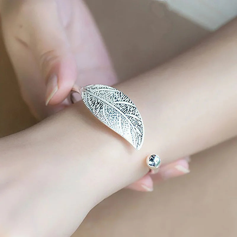 Pulseira Prateada Folha