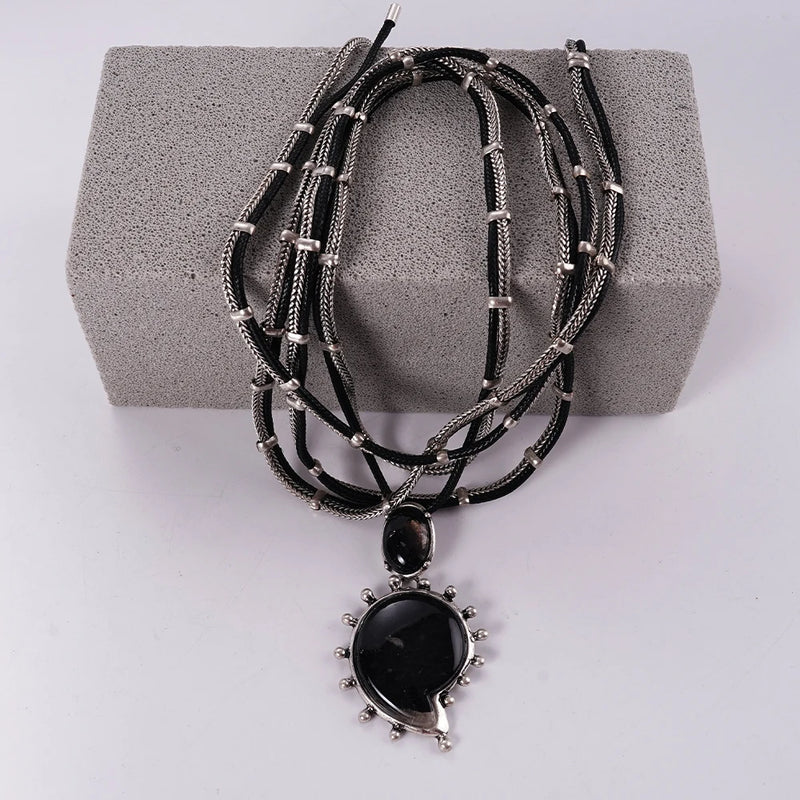 Colar Feminino Versátil e Estilo